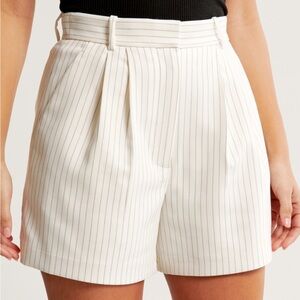 NWT Abercrombie Sloane Tailored Short